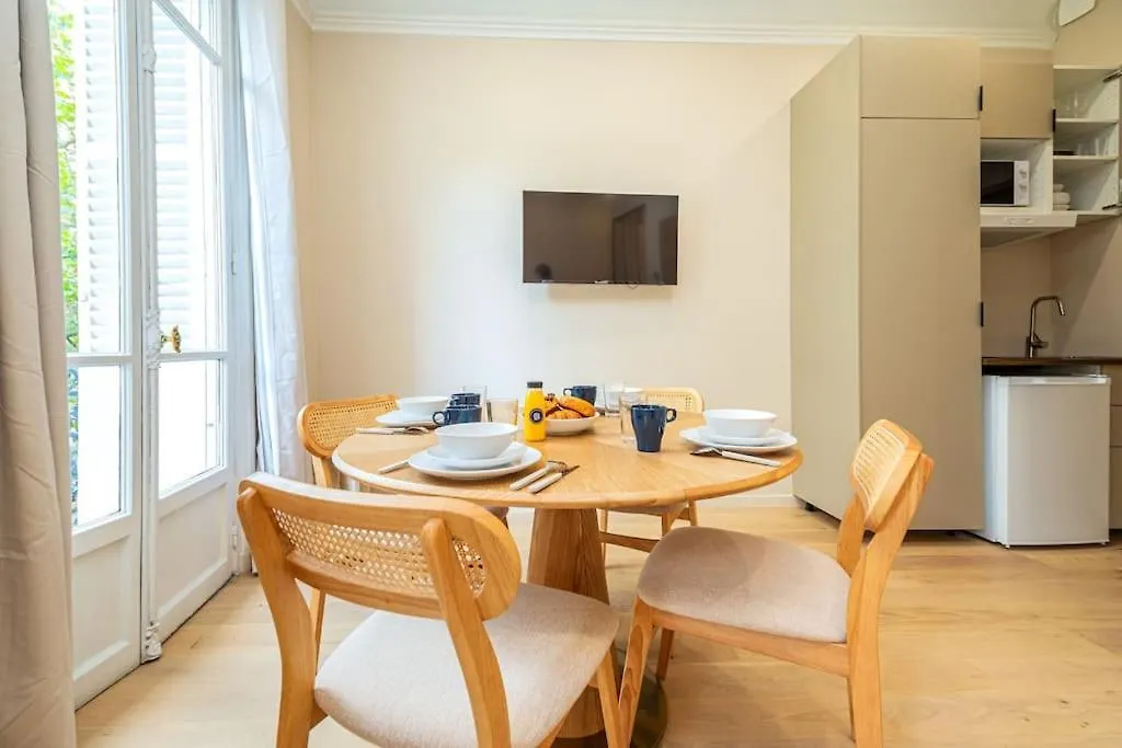 Appartement Neuf Quartier Pereire Paris Apartment